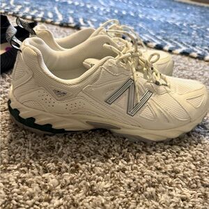 New Balance 610 Mens Size 9 Sneakers